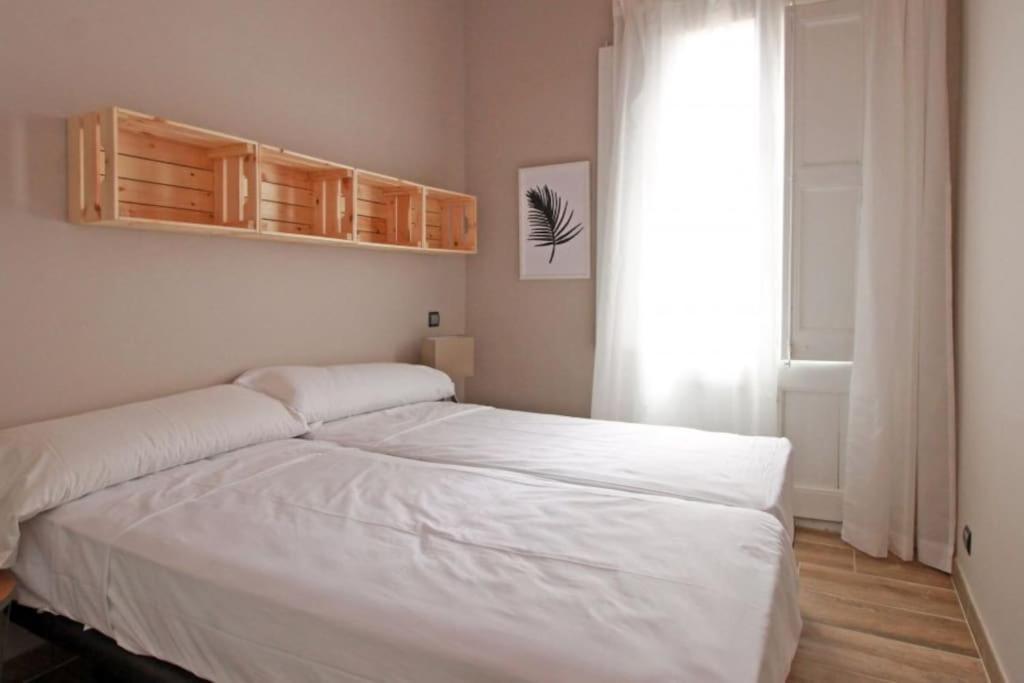 Bebarceloner Sants Apartments - 2 Bedrooms Екстер'єр фото